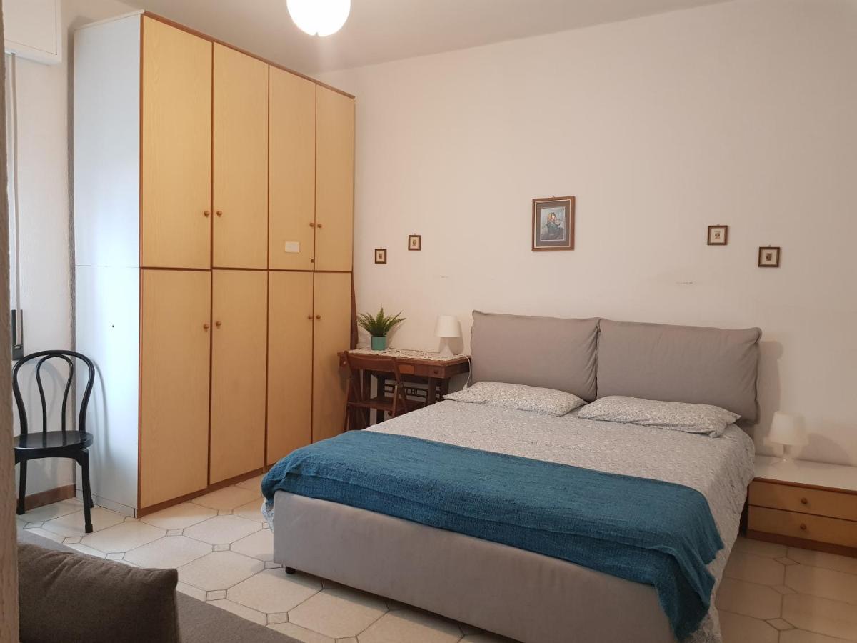 Holiday In Pietra Ligure Εξωτερικό φωτογραφία